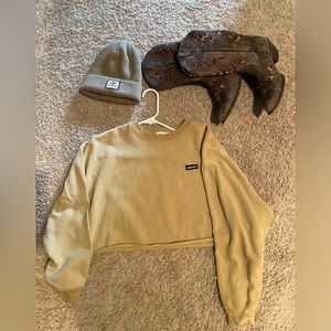 Kendall&Kylie Cropped Crewneck Sweatshirt